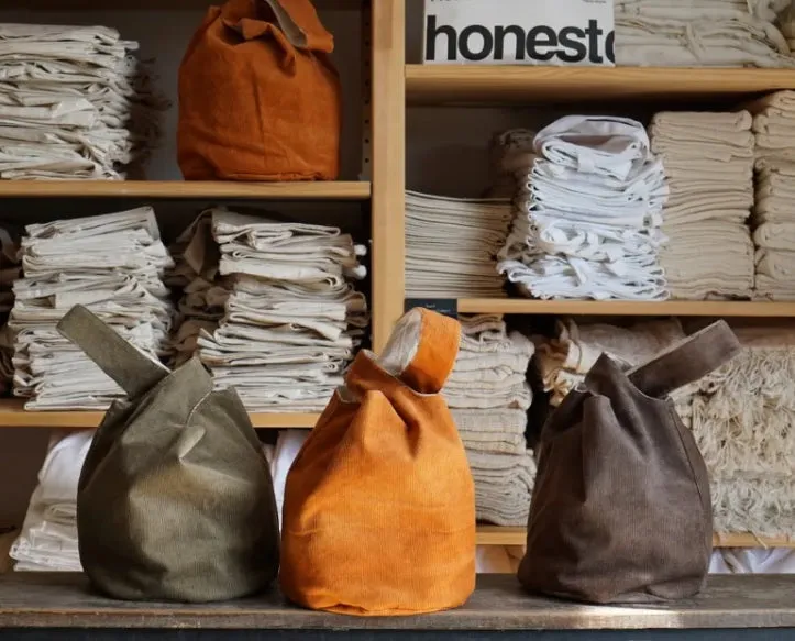 CORDUROY KNOT BAG