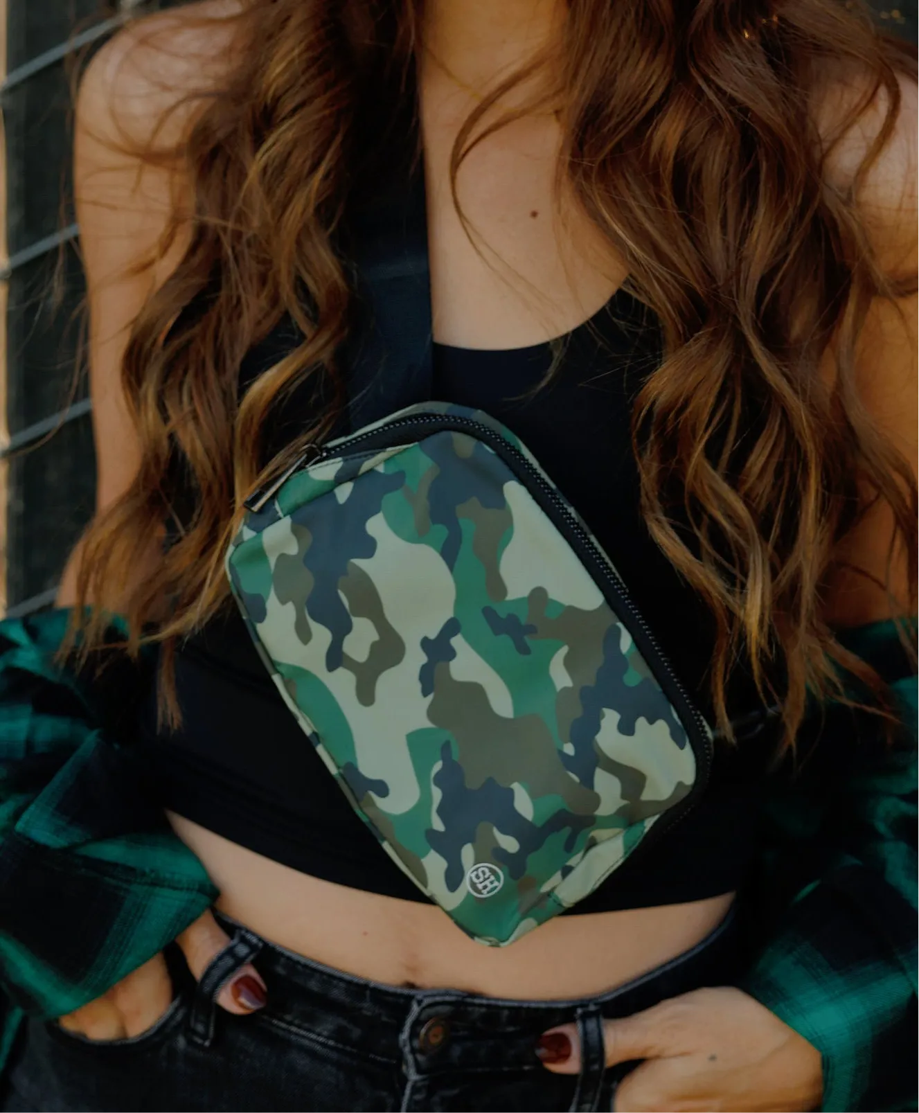 CROSS BODY BAG: CLASSIC CAMO