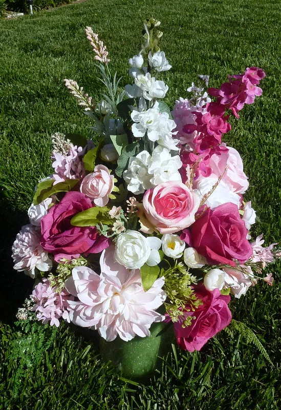 Fuchsia, Pink and white, upright cemetery spray