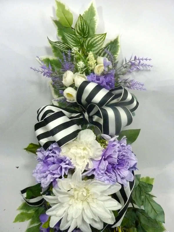 Spring wreath in Lavender and White