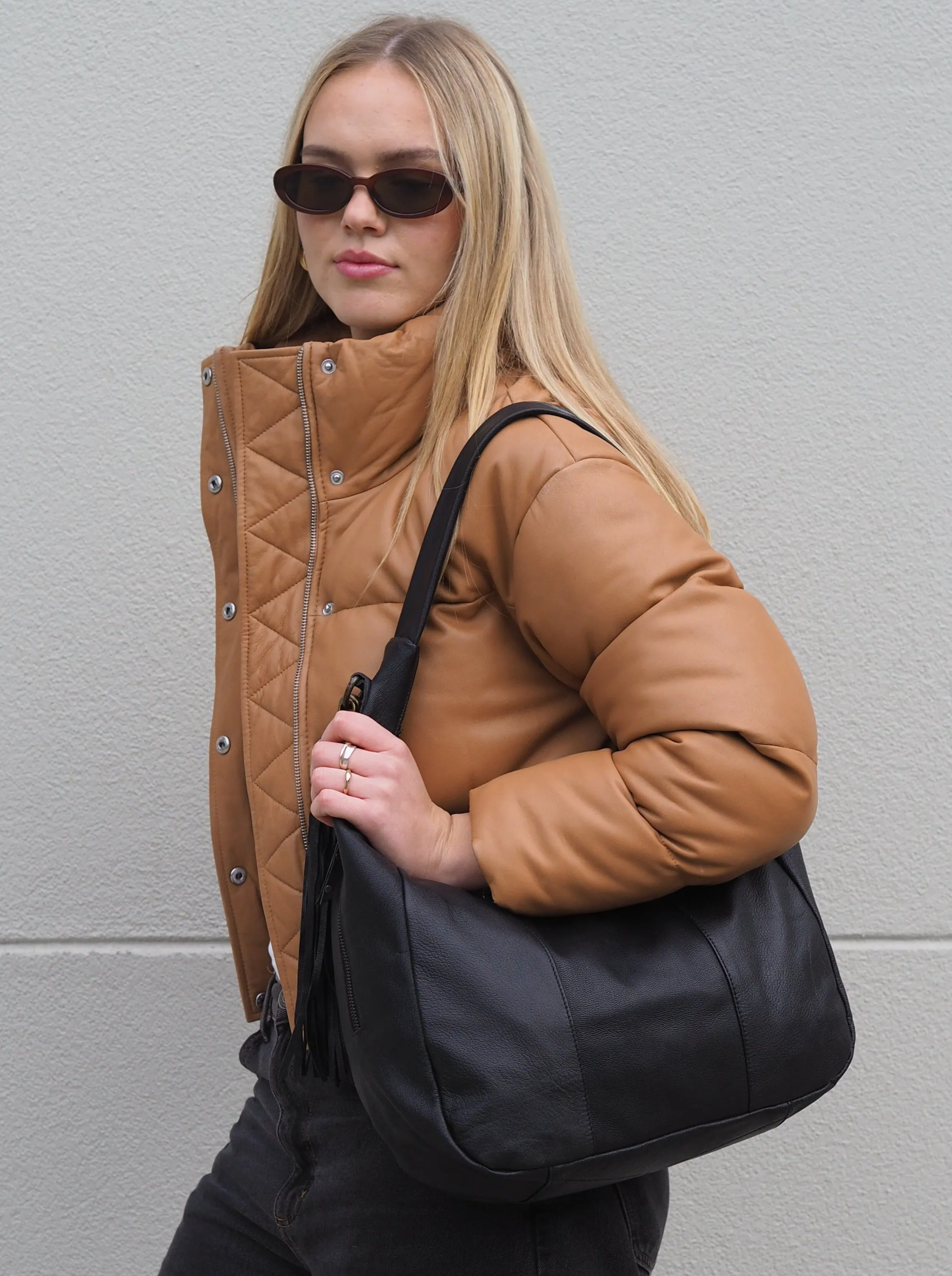 Suki Soft Hobo | Black