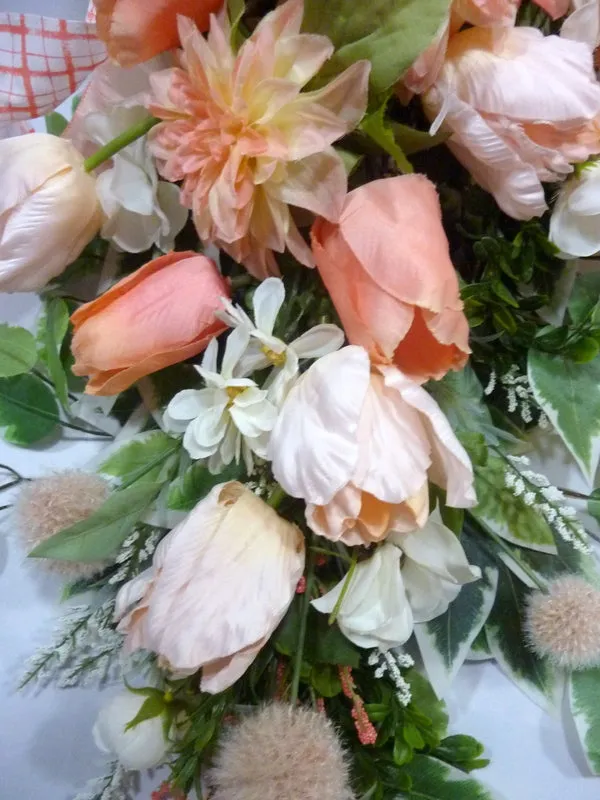 Tulip door swag, peach tulip swag
