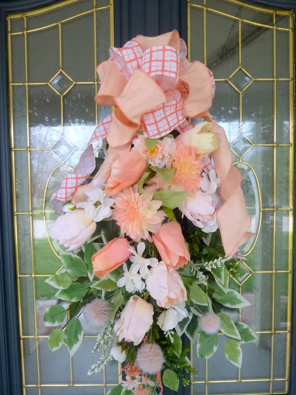 Tulip door swag, peach tulip swag