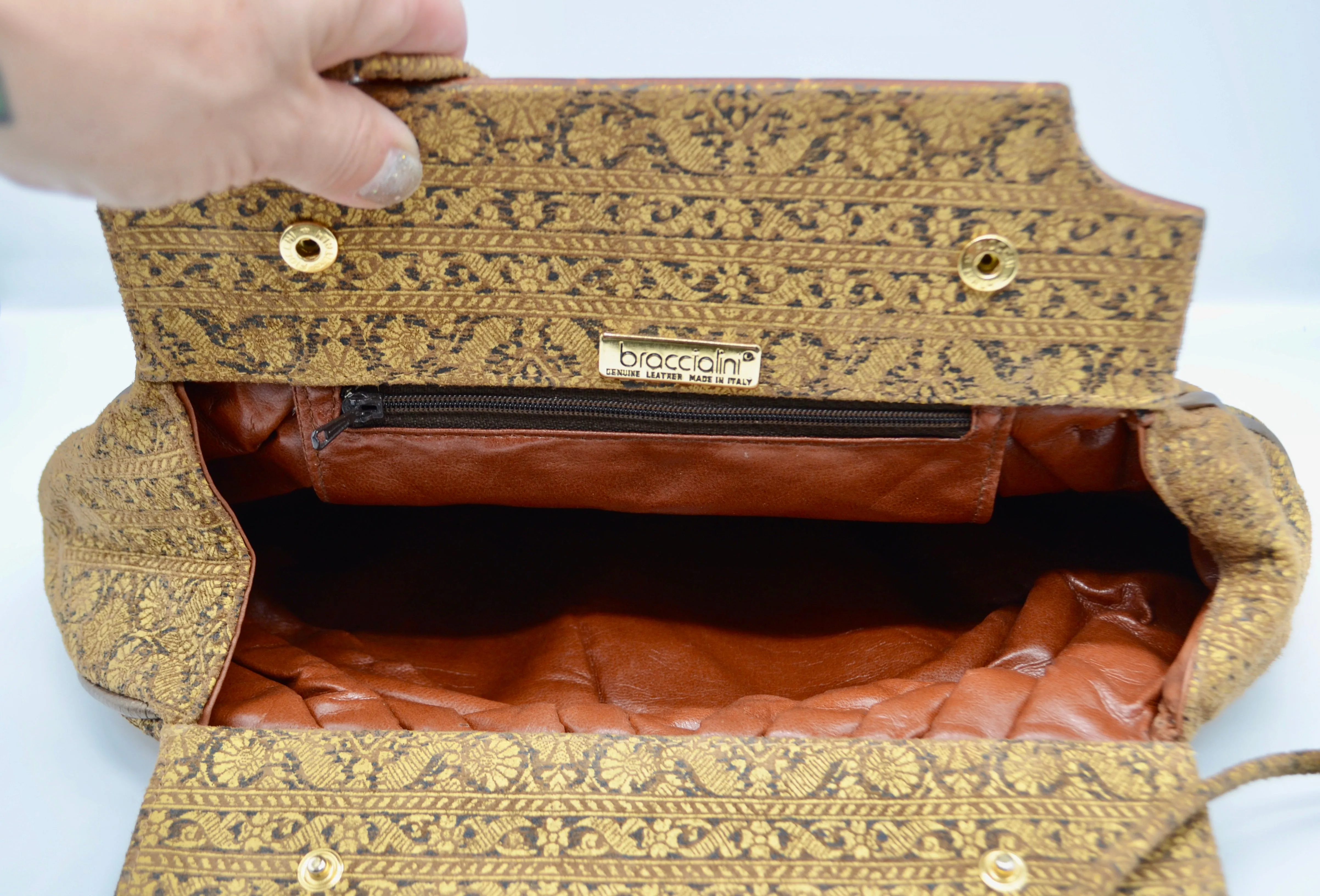Vintage 80’s “BRACCIALINI” Upholstery Fabric Medallion Leather Shoulder Clutch Bag Made in Italy